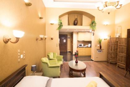 Budapest Royal Suites - image 13