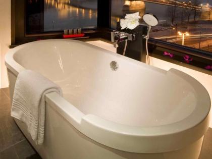 Sofitel Budapest Hotel - image 16