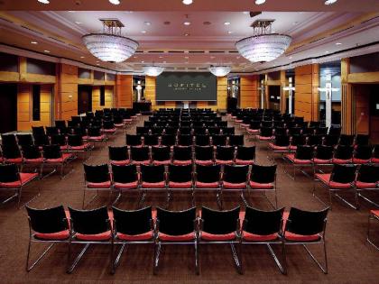 Sofitel Budapest Hotel - image 3