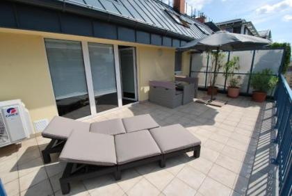 Arpad Bridge Apartments - image 18