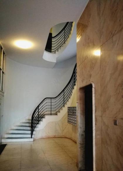 Danube apartment - image 4