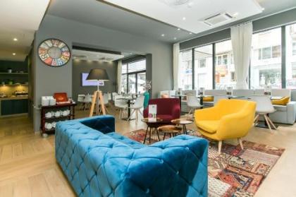 Roombach Hotel Budapest Center - image 11