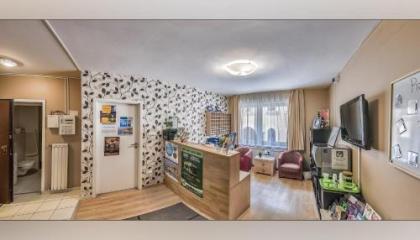 Prince Apartments - image 13