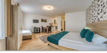 Prince Apartments - image 4