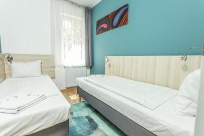 Maple Tree Budget Apartments - image 16