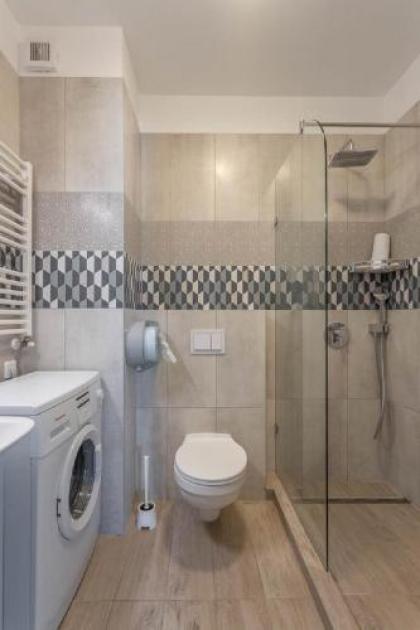 Maple Tree Budget Apartments - image 8