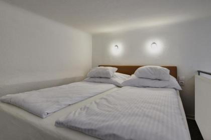 Heart of Downtown Apartment - image 20