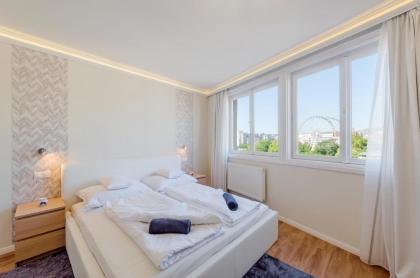 Royal Danube Apartments - image 10