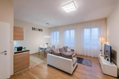 Royal Danube Apartments - image 16