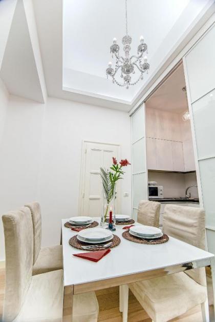 Royal Danube Apartments - image 20