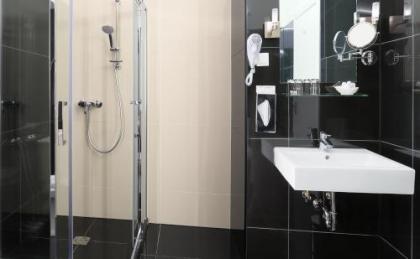 Bastion Hotel Budapest - image 11