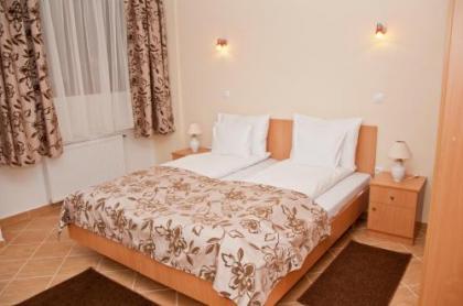 Esprit Hotel - image 1