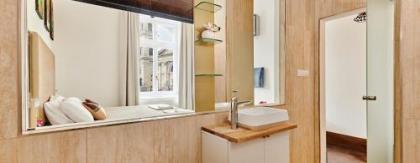 Andrassy Thai Hotel - image 11