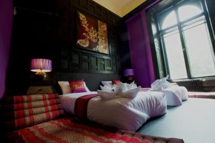 Andrassy Thai Hotel - image 2