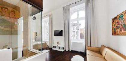Andrassy Thai Hotel - image 3