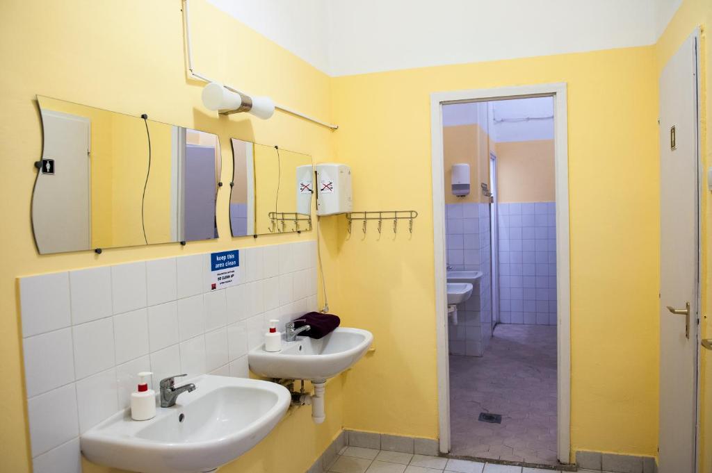 Westend Hostel - image 2