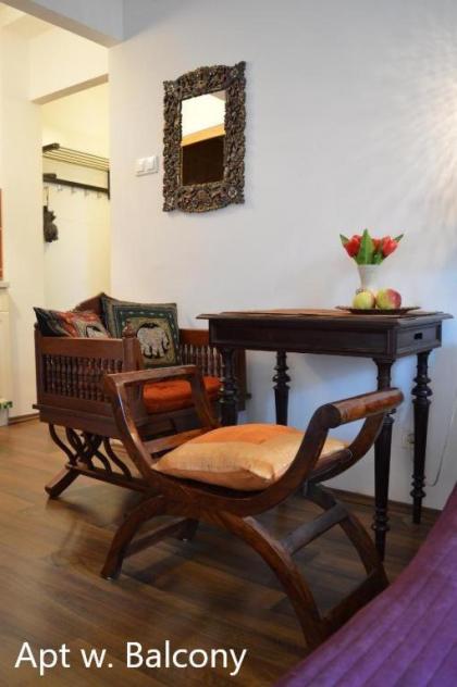 Cozy studio at the Castle - image 11