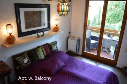 Cozy studio at the Castle - image 14