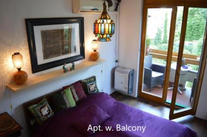 Cozy studio at the Castle - image 8