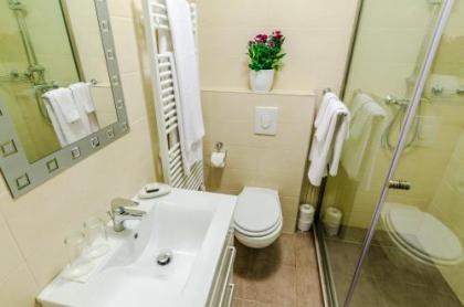 Anabelle Bed and Breakfast - image 18