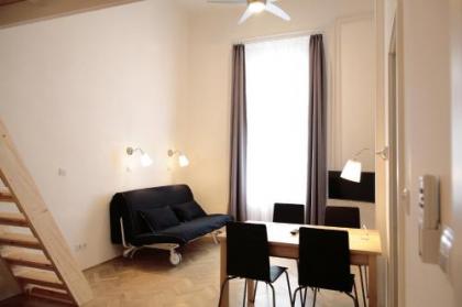 Maverick Apartments & Vintage Doubles - image 19