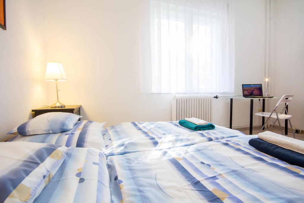 Andrássy Apartment with Inside Parking - image 4