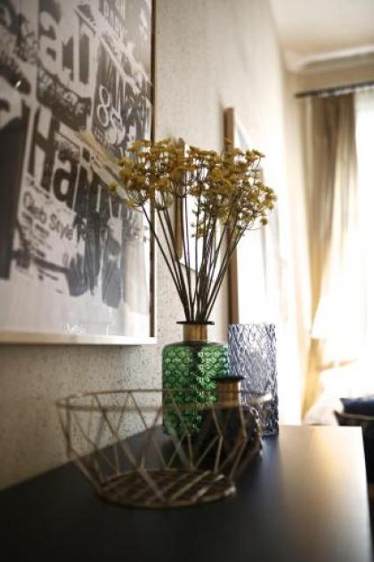 SUPER CHIC with Balcony - image 10