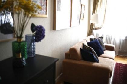 SUPER CHIC with Balcony - image 12