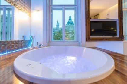 Enzo Capo Luxury Suites - image 2