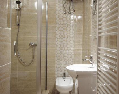City Centre Apartment with 3 Bathrooms - image 9