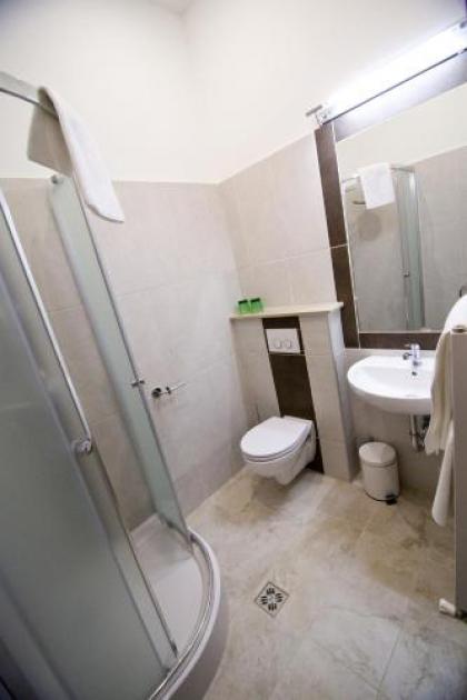SasOne Rooms - image 18