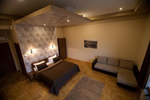 SasOne Rooms - image 3
