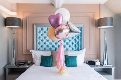 Aria Hotel Budapest by Library Hotel Collection - image 13