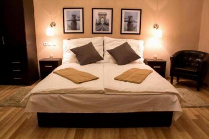 Budapest Ville Bed & Breakfast - image 19