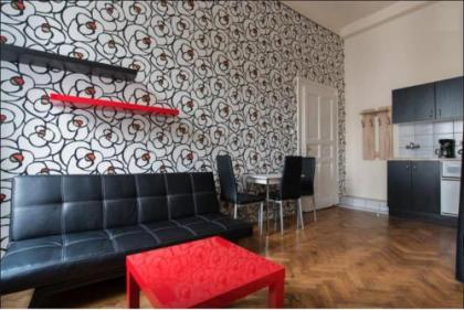 SparrOwl Apartments - image 1