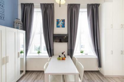 happy home Budapest BLUE - image 14