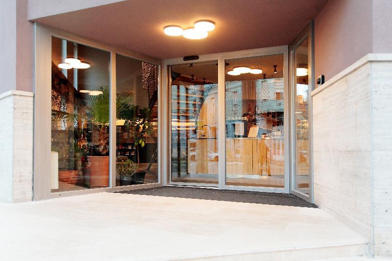 Maverick Hotel & Student Lodge - image 5