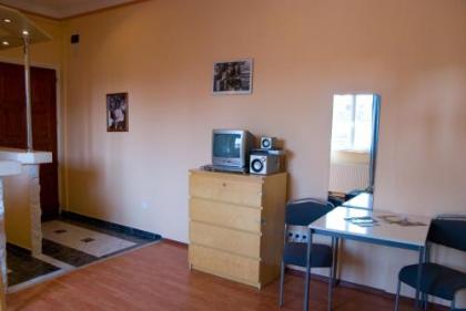 Deak Apartment - image 17