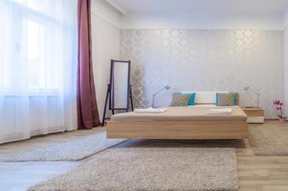 Real Apartments Semmelweis - image 3