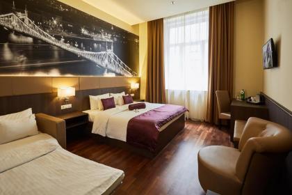 12 Revay Hotel - image 4