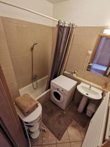 Gozsdu Apartment - image 7