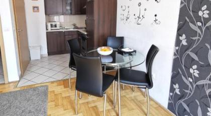 Gozsdu Apartment - image 9