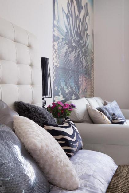 Boutique Apartment - image 6