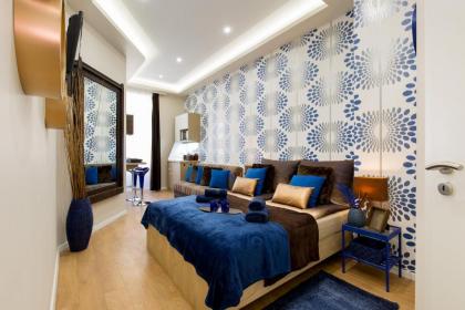 Budapest Holidays Harmony - image 1