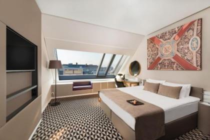 Hotel Moments Budapest - image 11