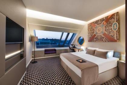 Hotel Moments Budapest - image 15