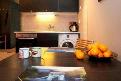 Gloria Apartment - image 1