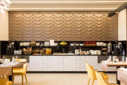 Budget Hotel Victoria - image 17