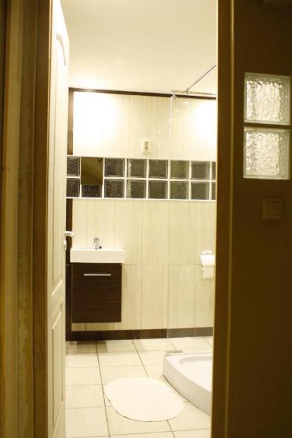 Travel Inn Apartments - image 2