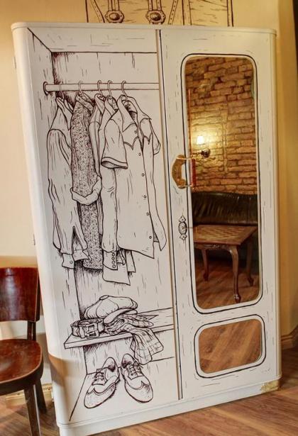 Lavender Circus Apartments - image 14